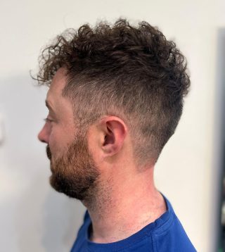 Perming for texture and movement. 

Perm, Cut & style by @_hair.by.penny_ 

#perm #mensperm #curlyhair #barbering #skinfade #shorthairinspo #movement #texture #gentshair #gentshaircut #gentsperm #norwichhairdressers #norwichhair #coltishall #fghsaloncoltishall