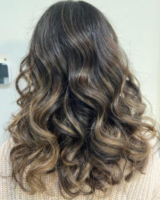 Freehand Balayage & Babylights ✨

This client has had her hair coloured dark for years but has decided to embrace her natural grey and incorporate it into a lighter look. 

Usually this process will take several appointments if the desired result is a cooler blonde, but for the first go, this is great progress without compromising the condition of the hair. 

Cut, Colour & Style by @ivylouisehair 

@davines_uk @davinesofficial @davinescolor 

#balayage #freehandbalayage #babylights #colourchange #embracethegrey #davines #davinescolor #davinesuk #colourinspiration #colourinspo #warmblonde #caramelbalayage #supportsmallbusiness #coltishall #fghsaloncoltishall